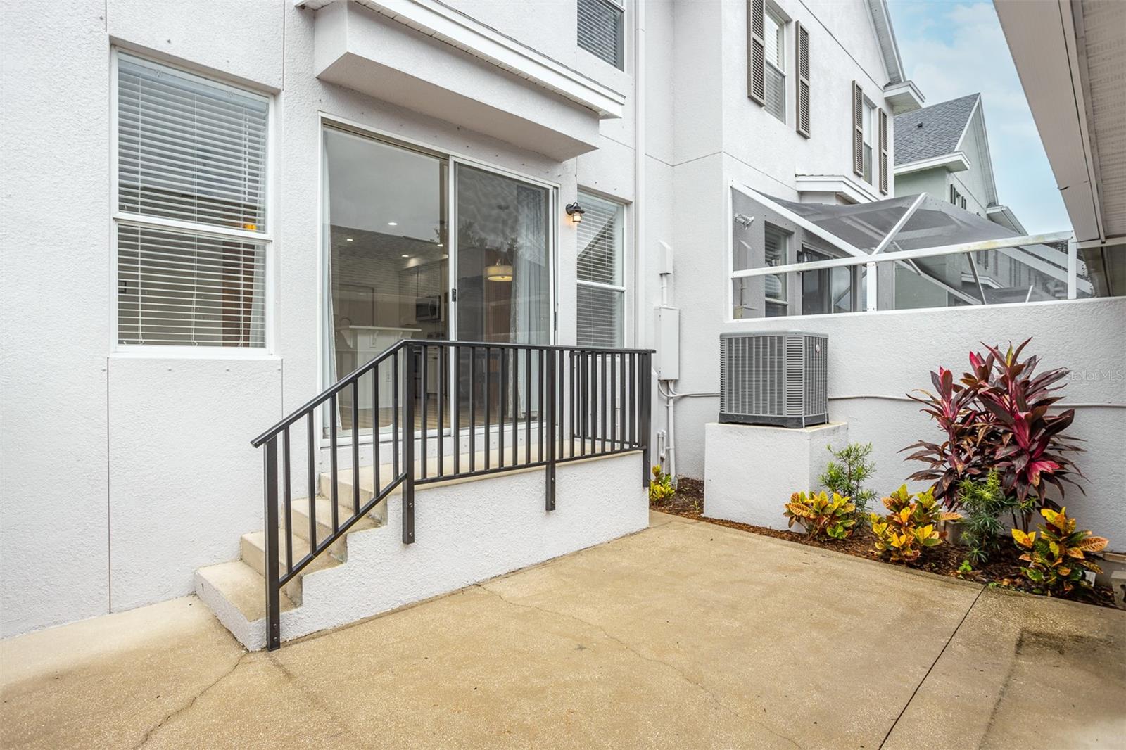 Image 30 of 46 For 7307 Saint Patrick Street E