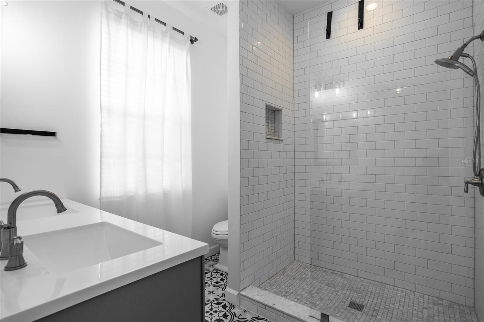 Image 39 of 46 For 7307 Saint Patrick Street E