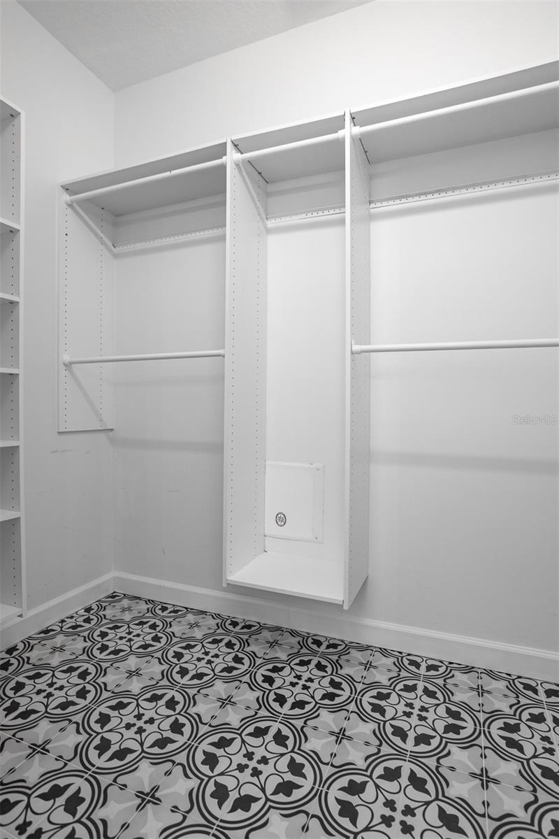 Image 45 of 46 For 7307 Saint Patrick Street E