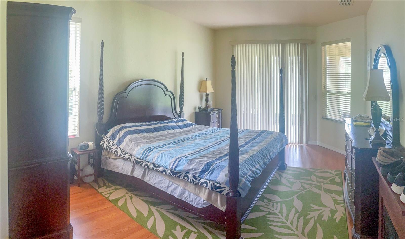 Listing photo id 10 for 7243 Bahama Swallow Avenue