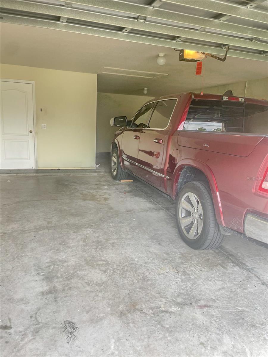 Listing photo id 16 for 7243 Bahama Swallow Avenue