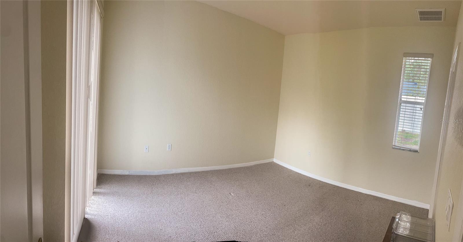 Listing photo id 5 for 7243 Bahama Swallow Avenue