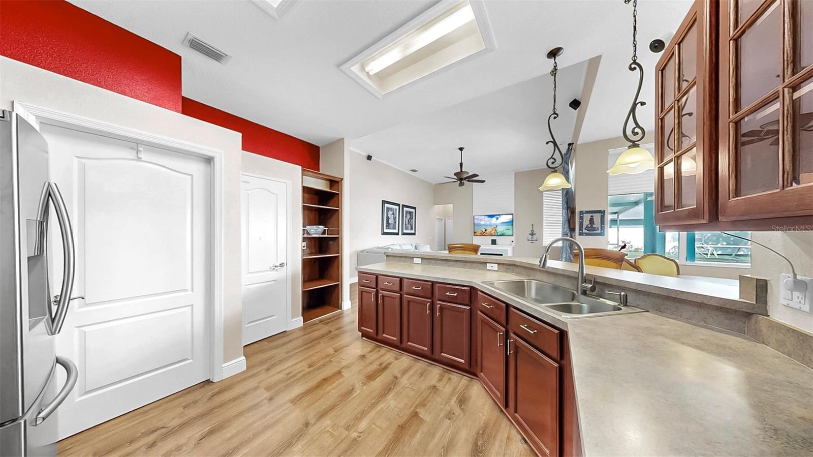 Image 10 of 30 For 4404 Castlebar Way