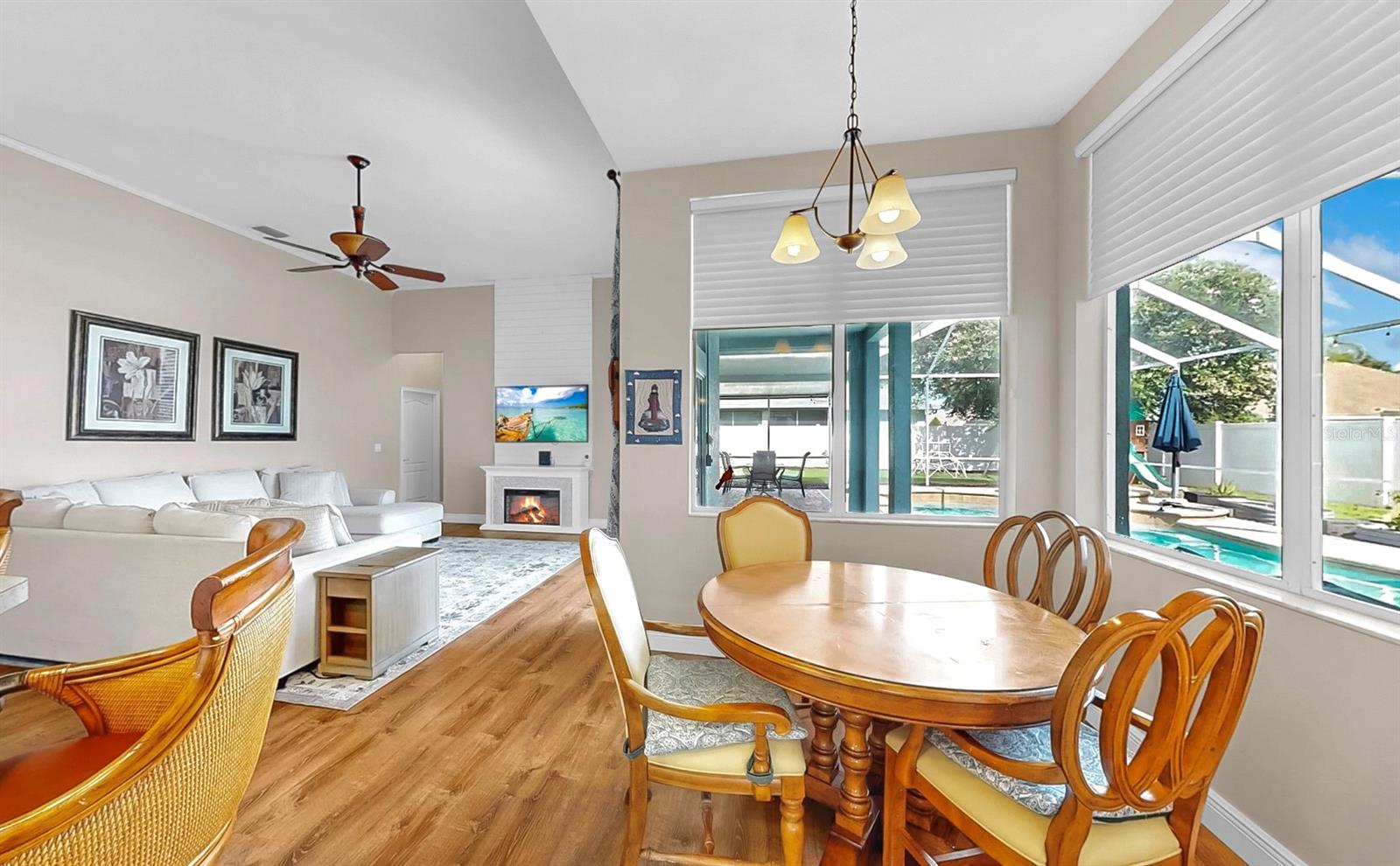 Image 13 of 30 For 4404 Castlebar Way