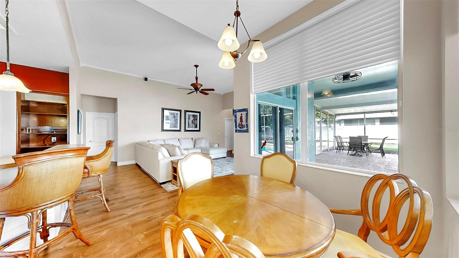 Image 14 of 30 For 4404 Castlebar Way
