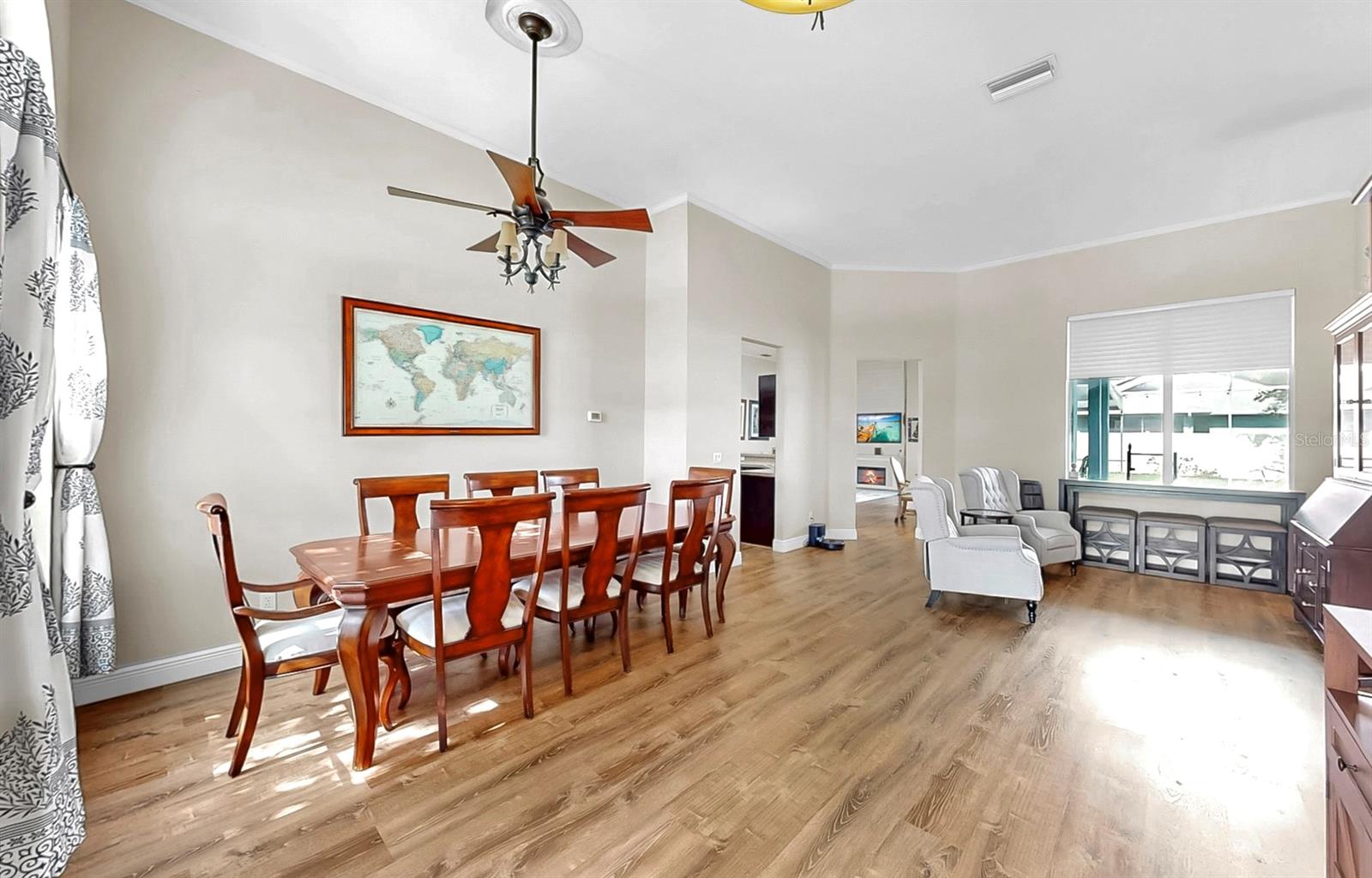 Image 8 of 30 For 4404 Castlebar Way
