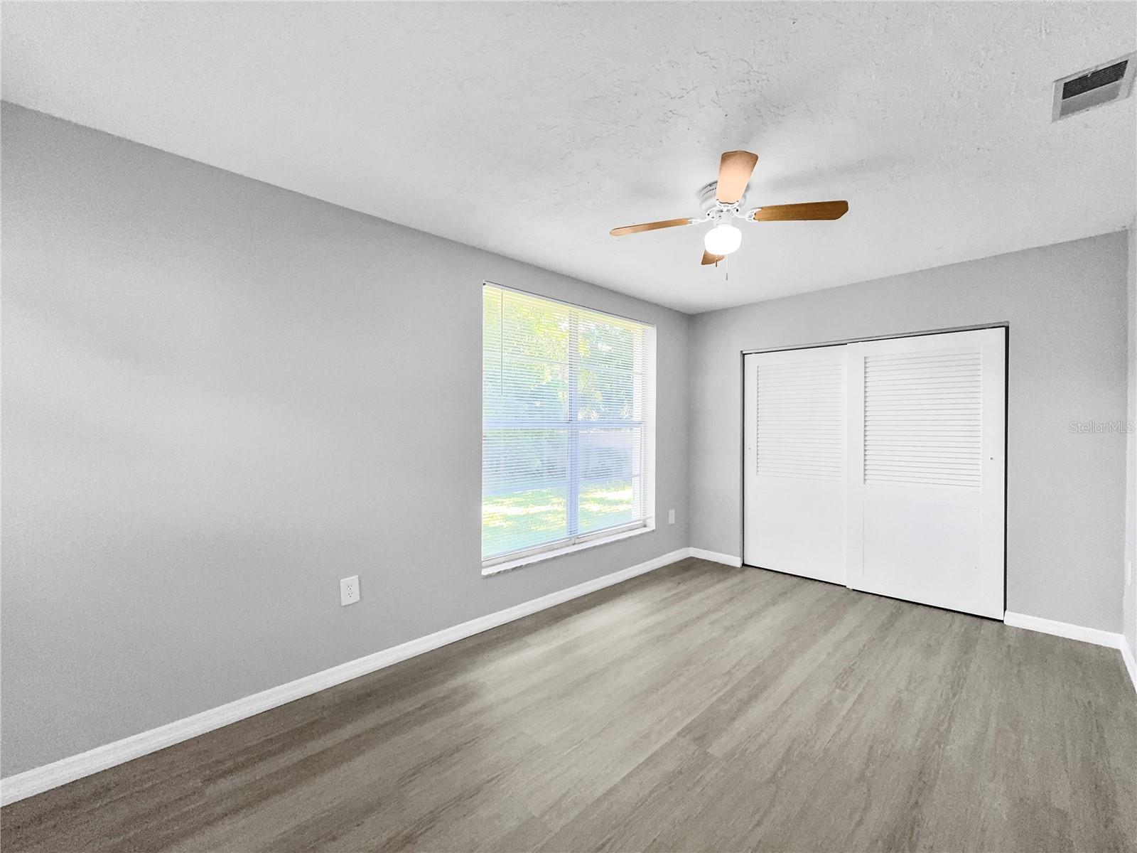 Image 11 of 16 For 928 Parkwood Drive