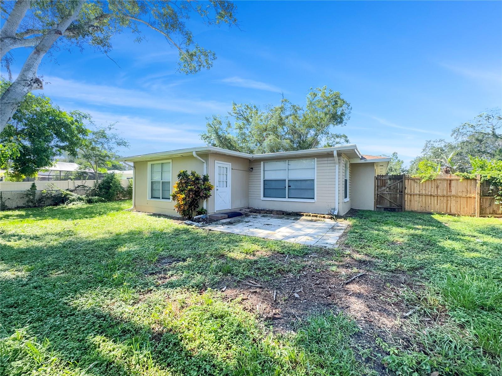 Image 16 of 16 For 928 Parkwood Drive