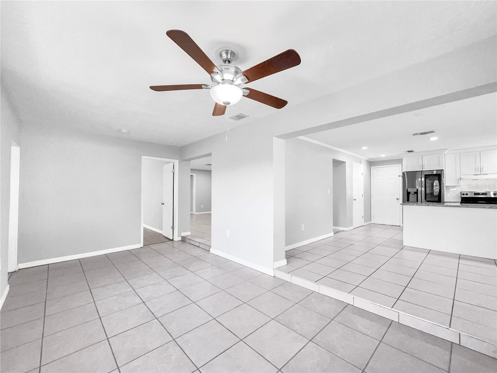 Image 6 of 16 For 928 Parkwood Drive