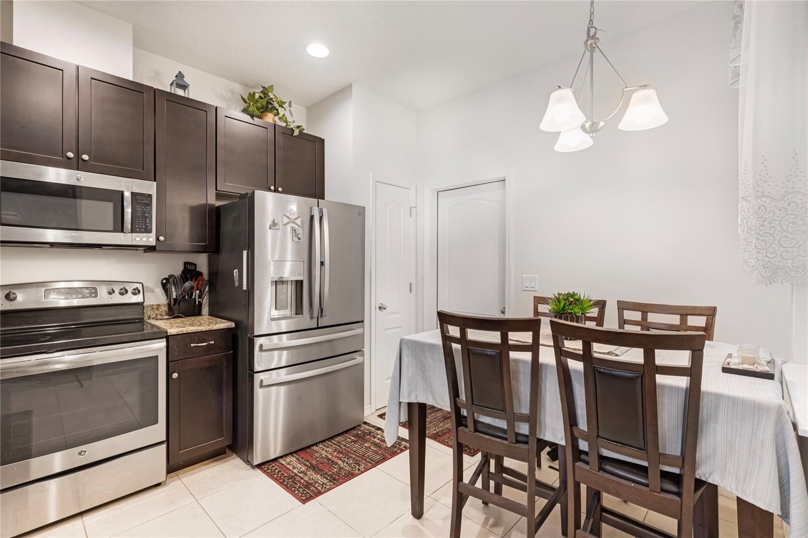 Image 10 of 44 For 5218 Bay Isle Circle