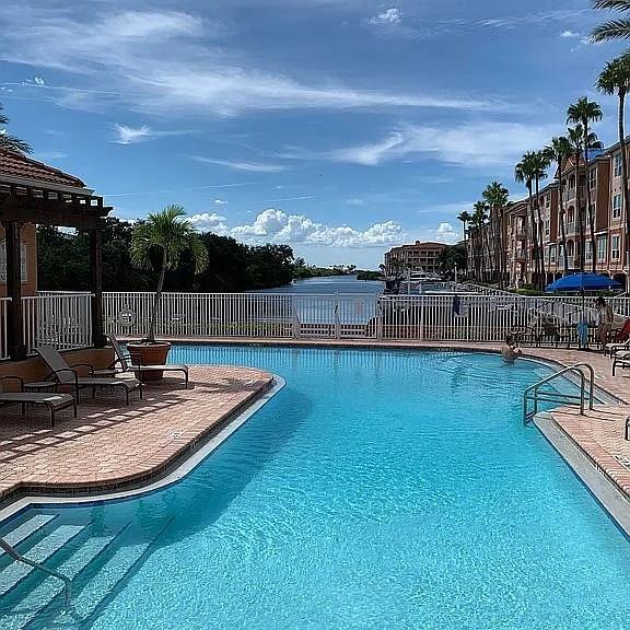 Image 41 of 57 For 5000 Culbreath Key Way 8-115