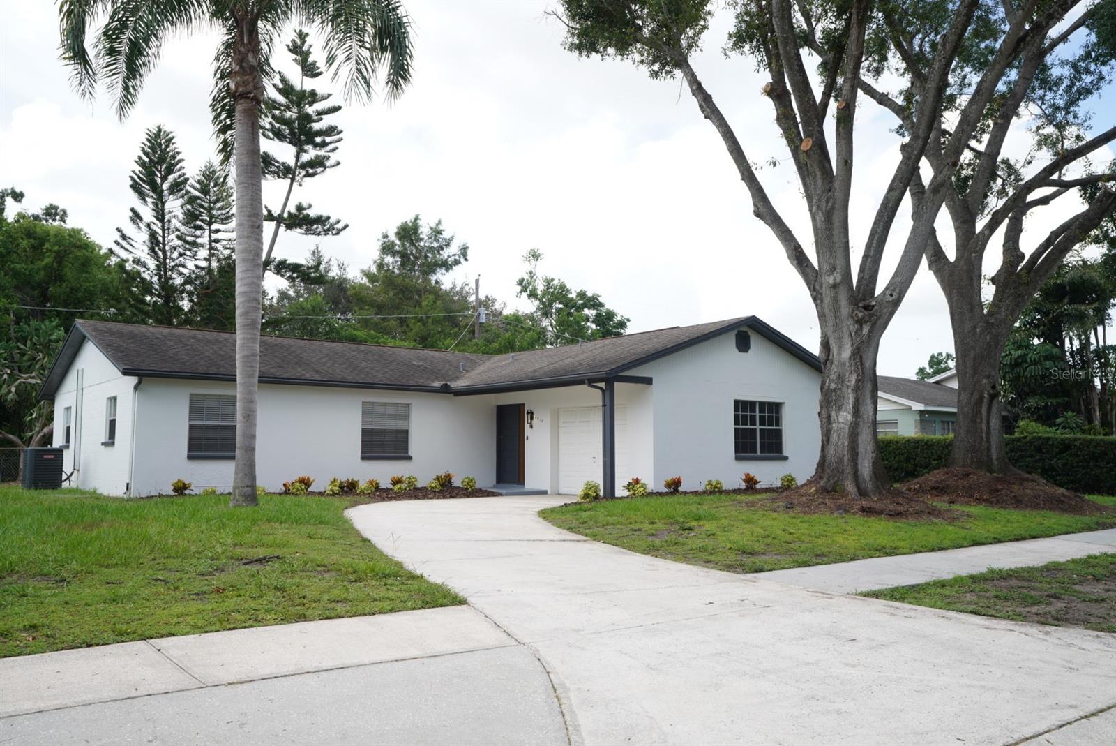 Details for 2512 Lake Ellen Circle, TAMPA, FL 33618