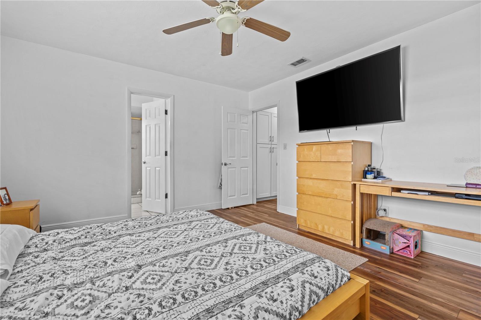 Image 13 of 44 For 615 Echo Drive