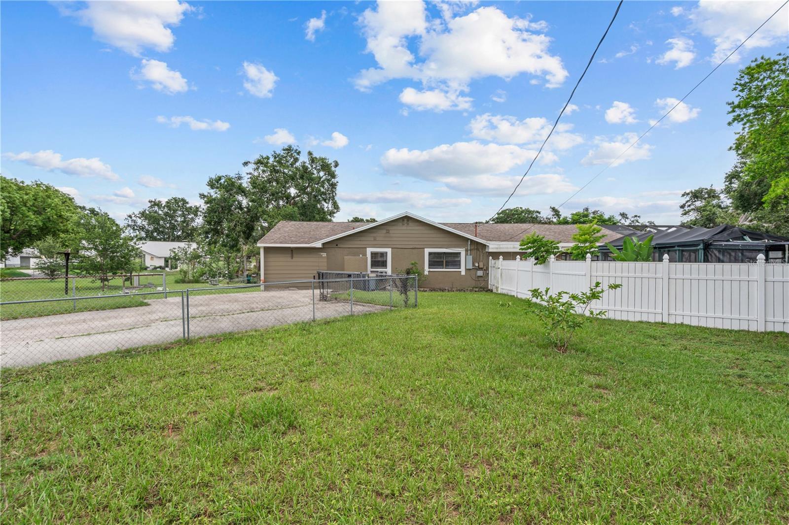 Image 42 of 44 For 615 Echo Drive