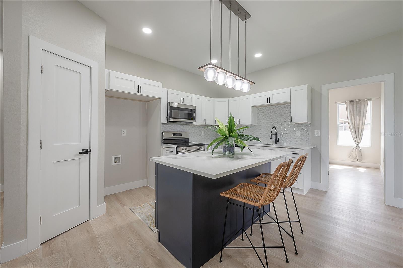 Image 10 of 33 For 6215 44th Street