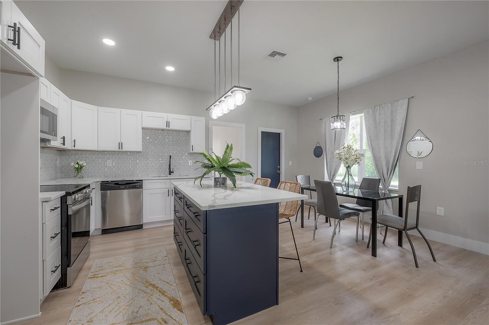 Image 11 of 33 For 6215 44th Street