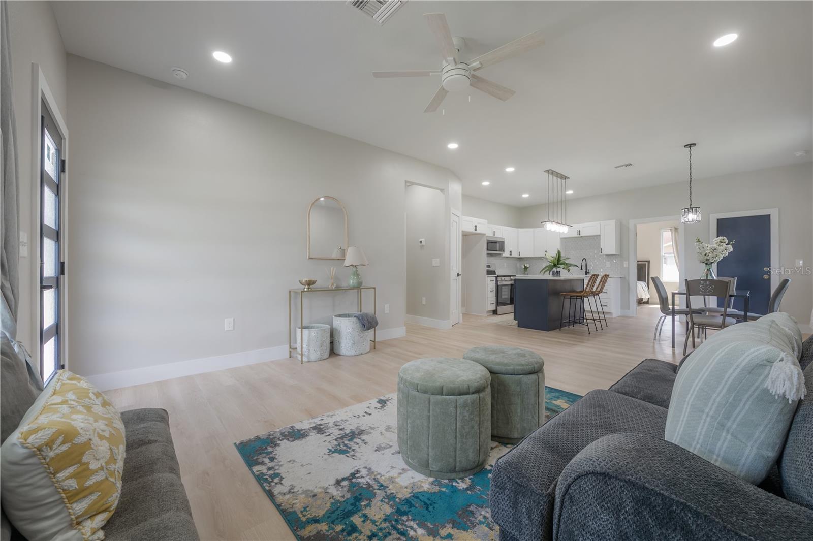 Image 6 of 33 For 6215 44th Street