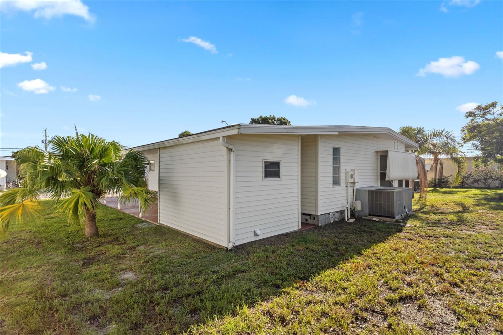 Image 20 of 52 For 245 Pelican Drive N