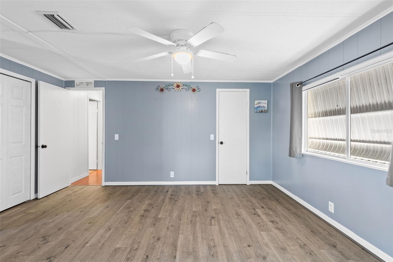 Image 32 of 52 For 245 Pelican Drive N