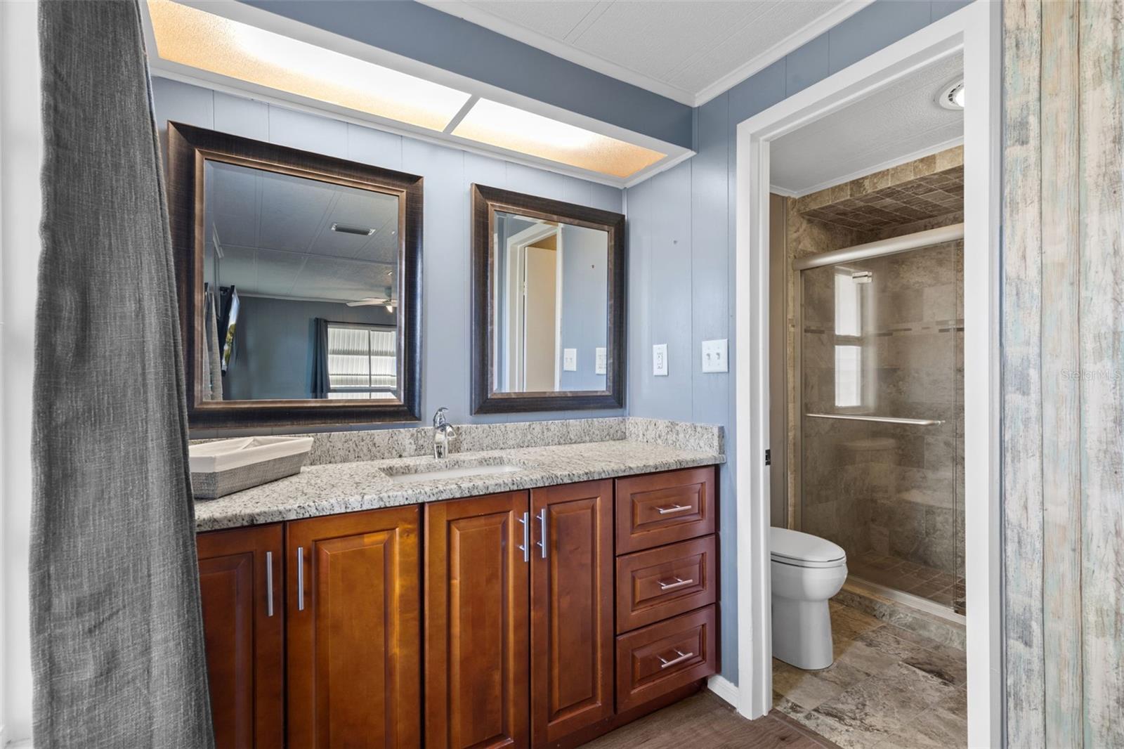 Image 33 of 52 For 245 Pelican Drive N