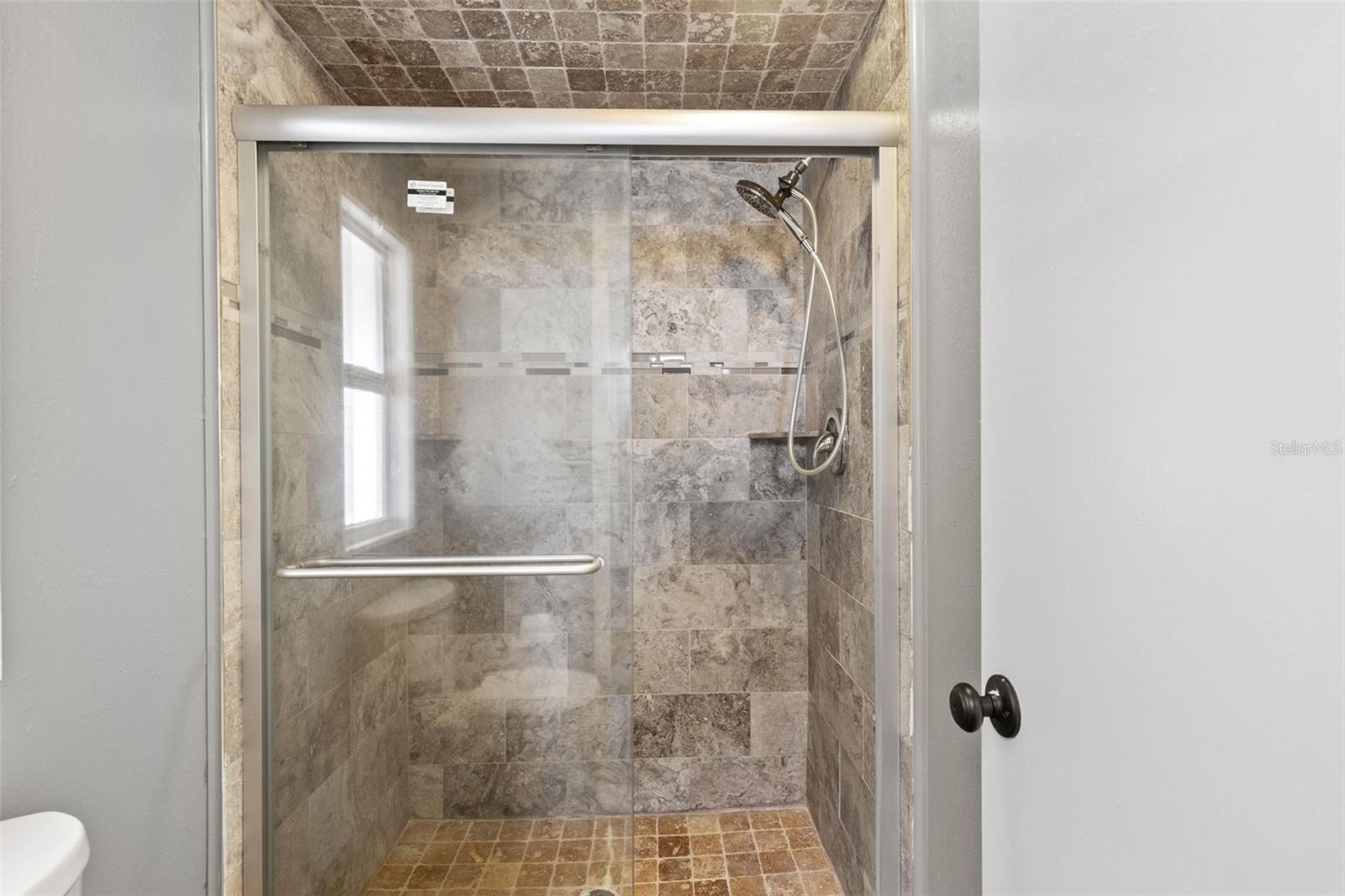 Image 34 of 52 For 245 Pelican Drive N