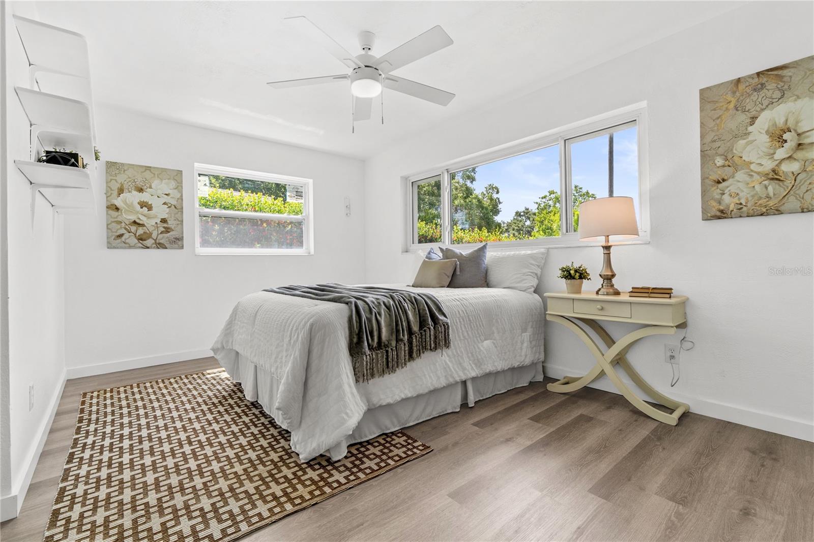 Listing photo id 9 for 5285 32nd Avenue N
