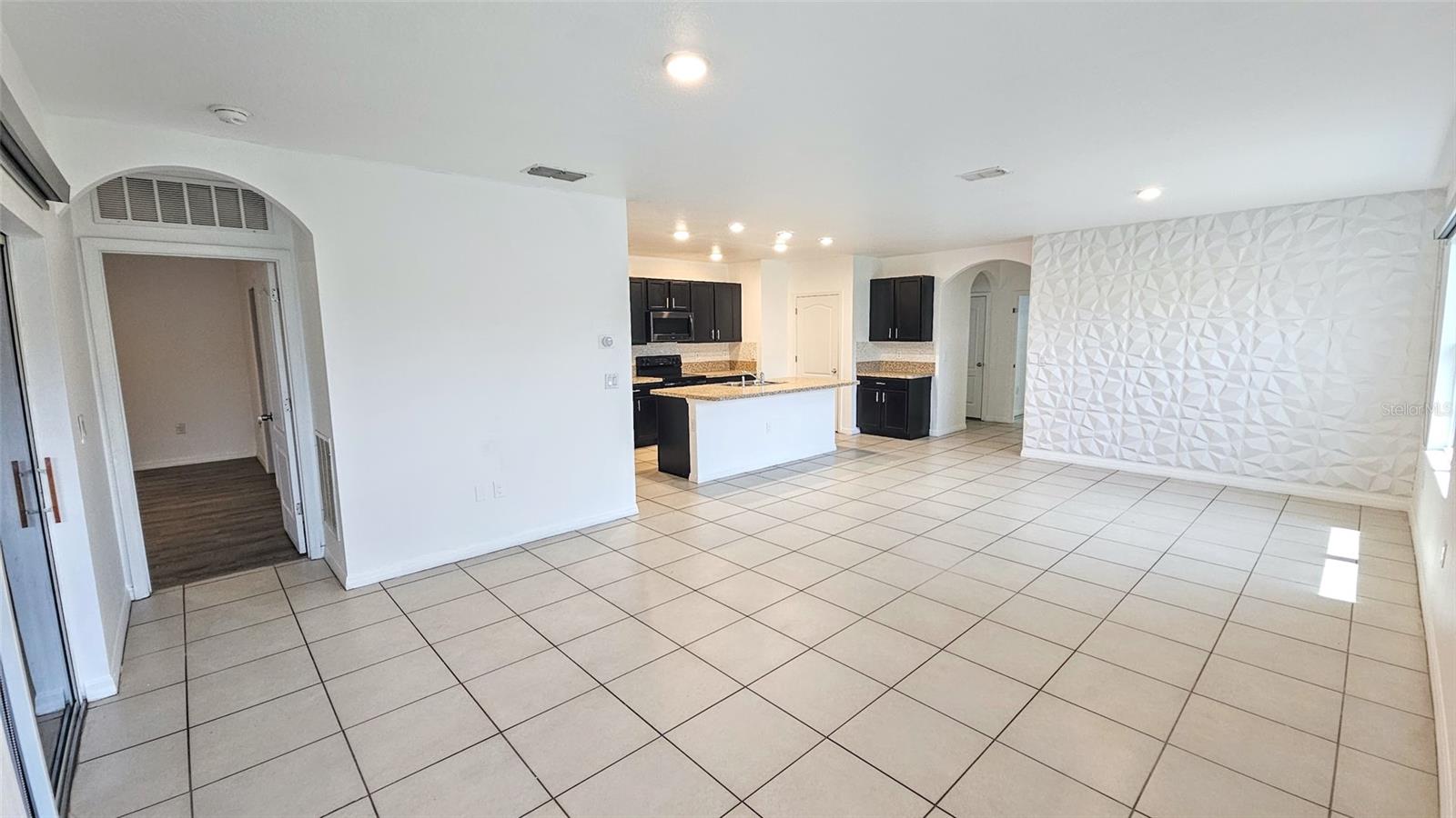 Image 15 of 53 For 1724 Ranger Highlands Road