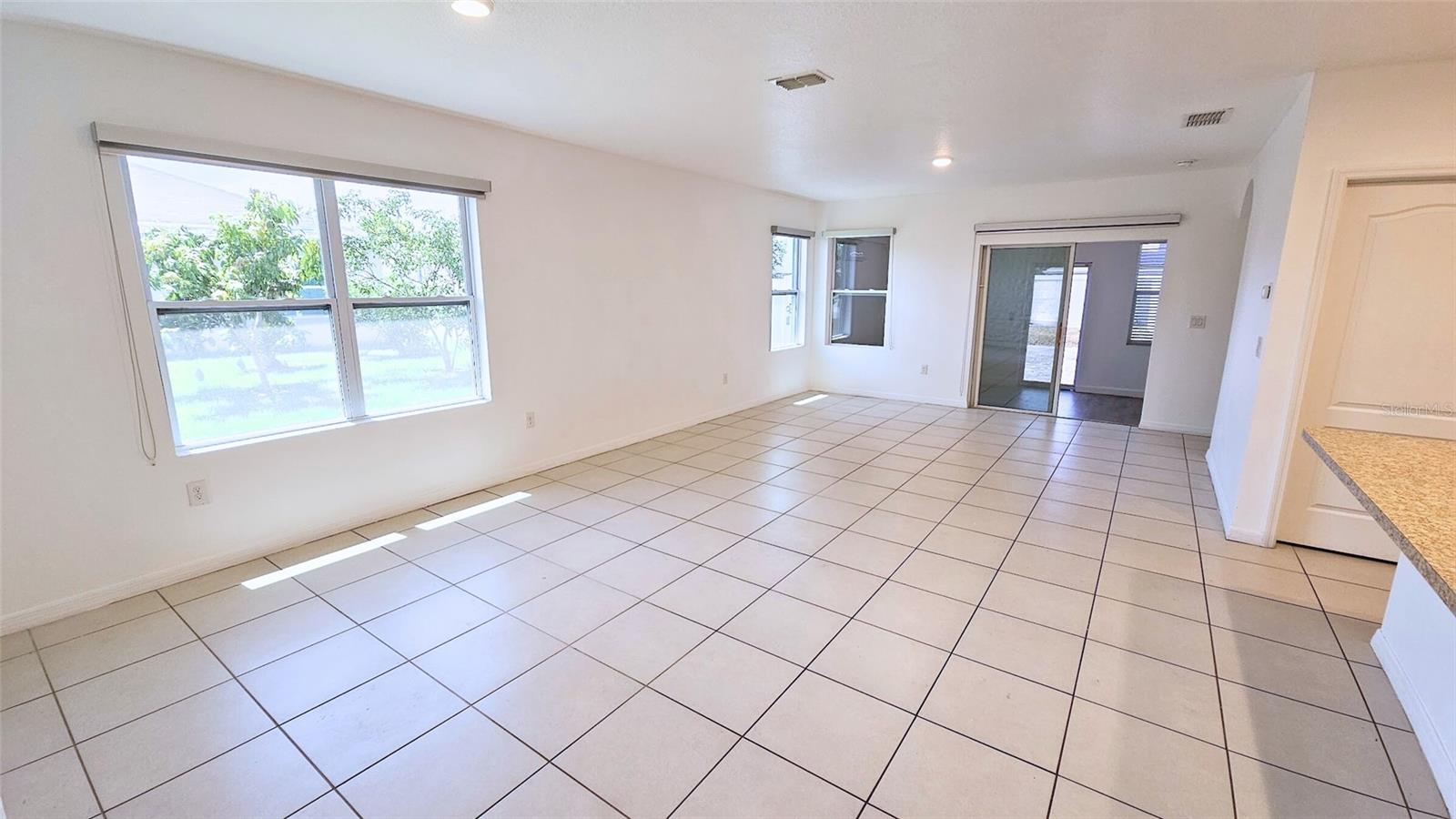 Image 18 of 53 For 1724 Ranger Highlands Road