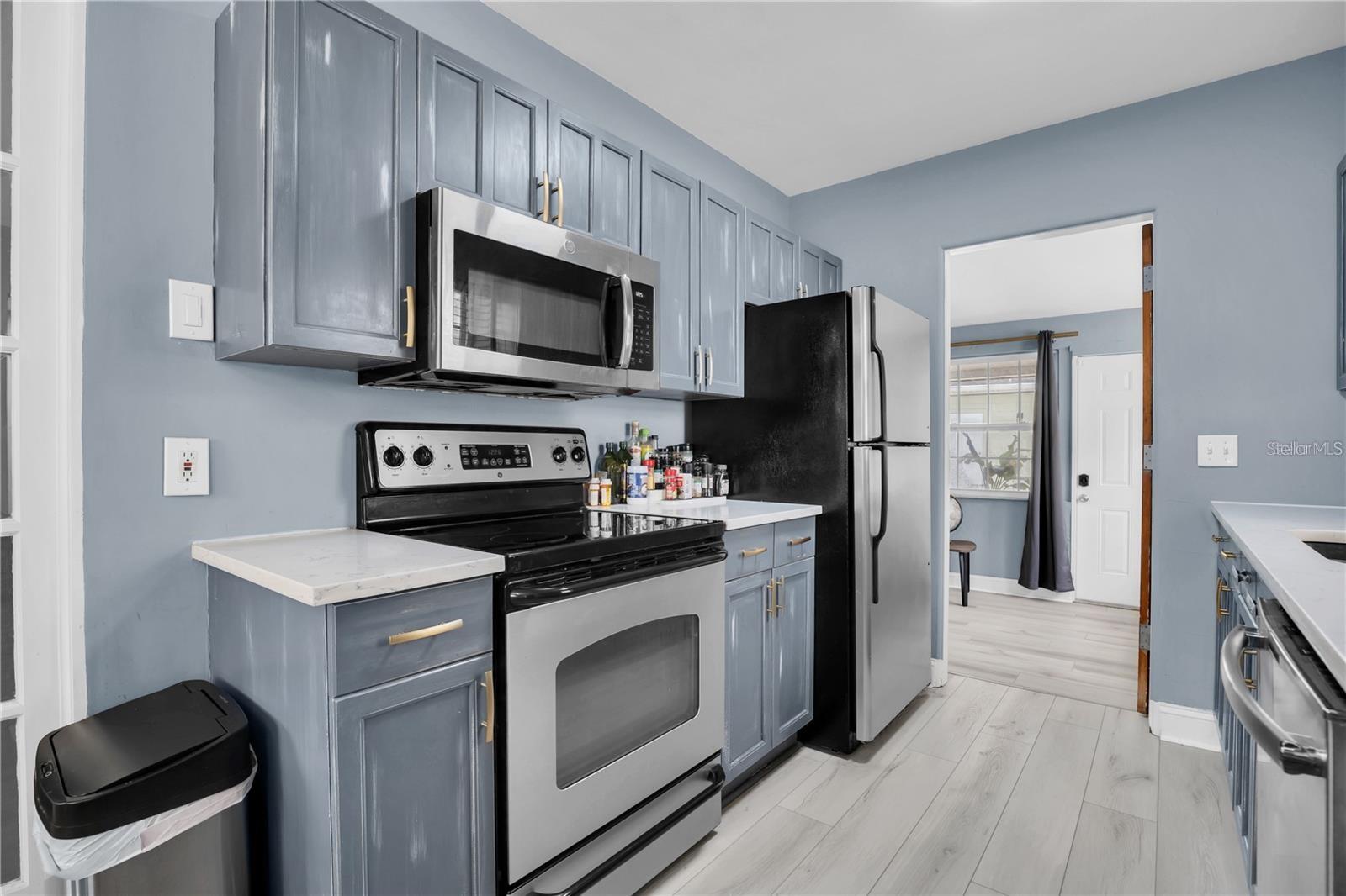 Image 9 of 25 For 185 22nd Avenue N