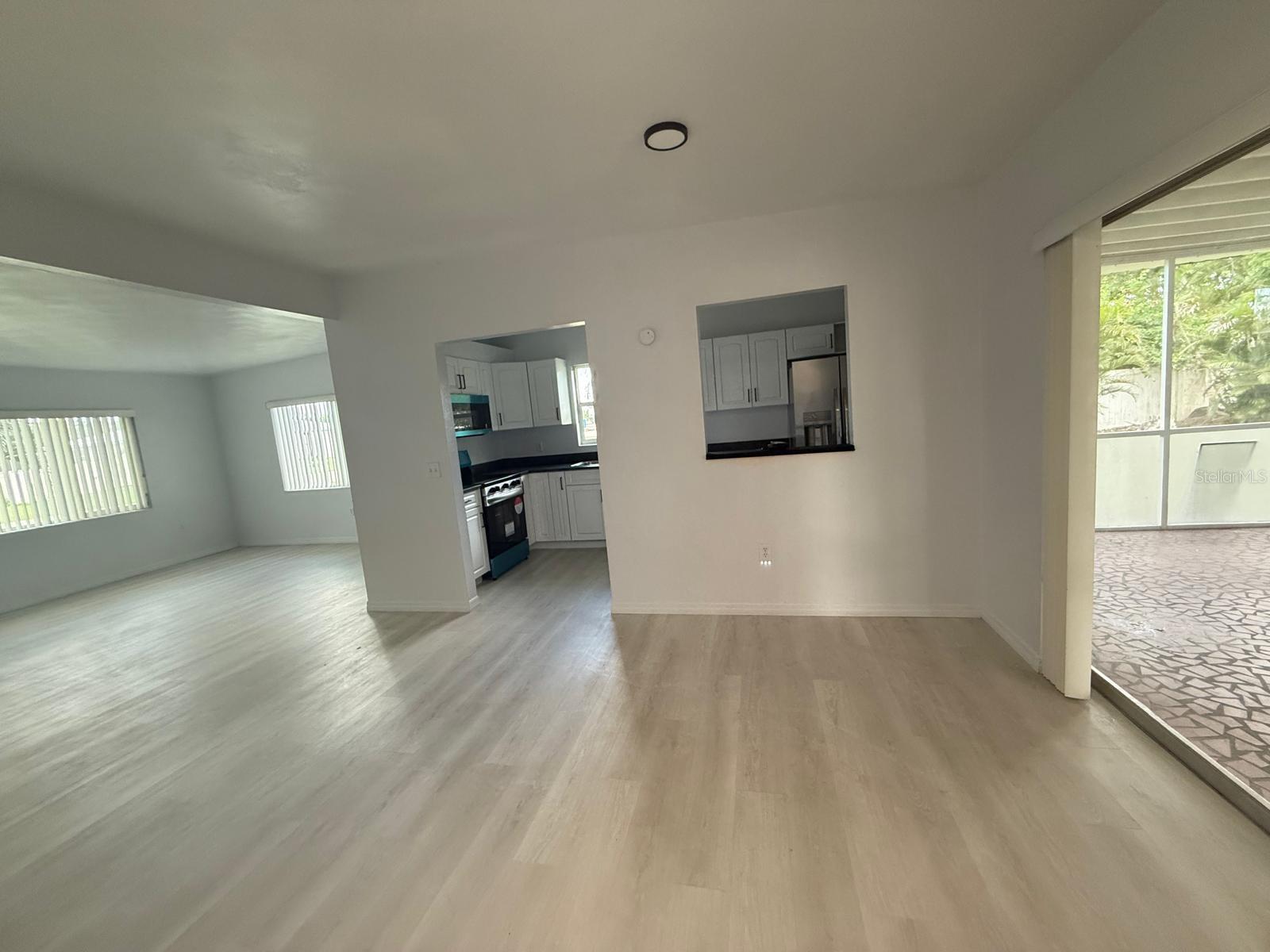 Image 6 of 26 For 2148 Dover Avenue