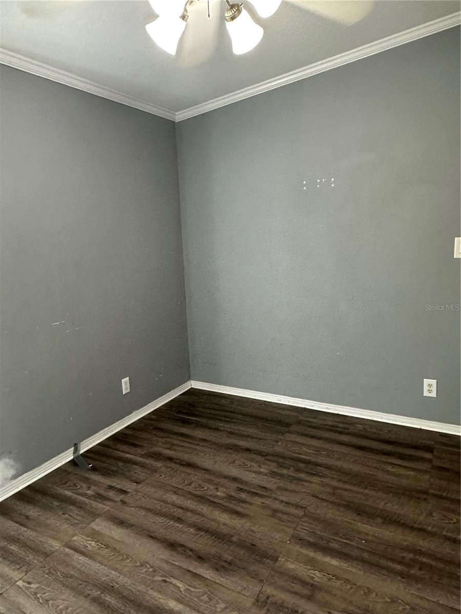Image 15 of 21 For 12408 Elnora Drive