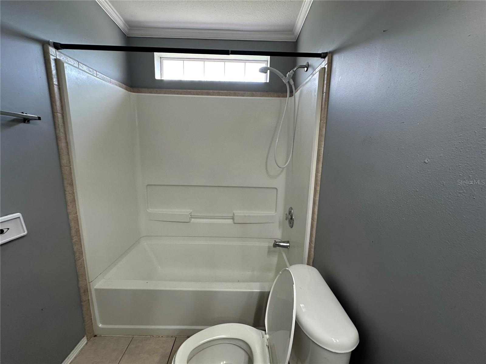 Image 18 of 21 For 12408 Elnora Drive