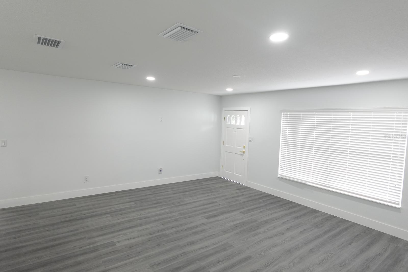 Image 13 of 61 For 125 Arkwright Drive