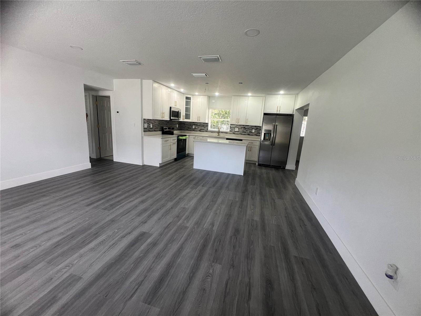 Image 36 of 61 For 125 Arkwright Drive
