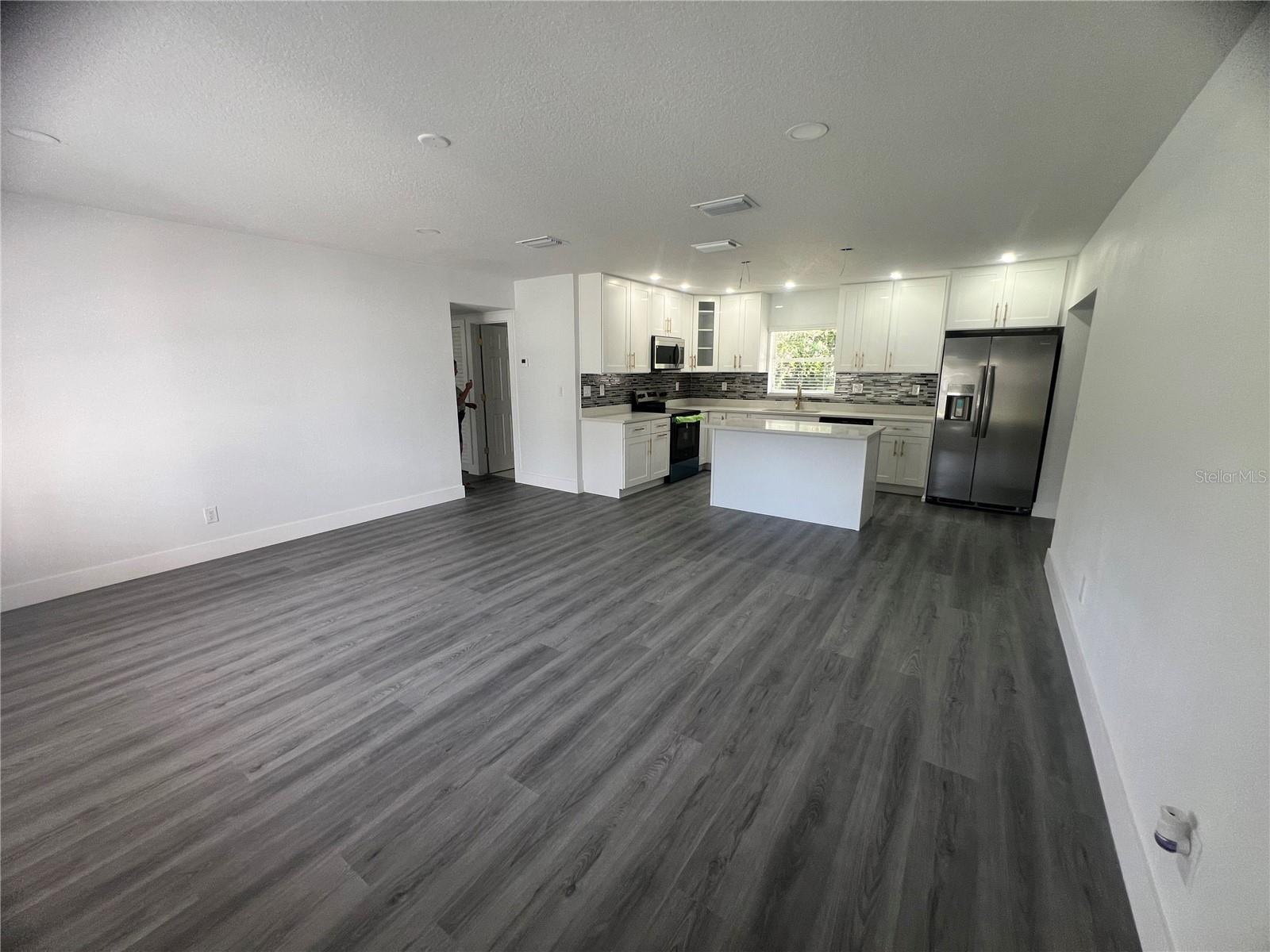 Image 51 of 61 For 125 Arkwright Drive