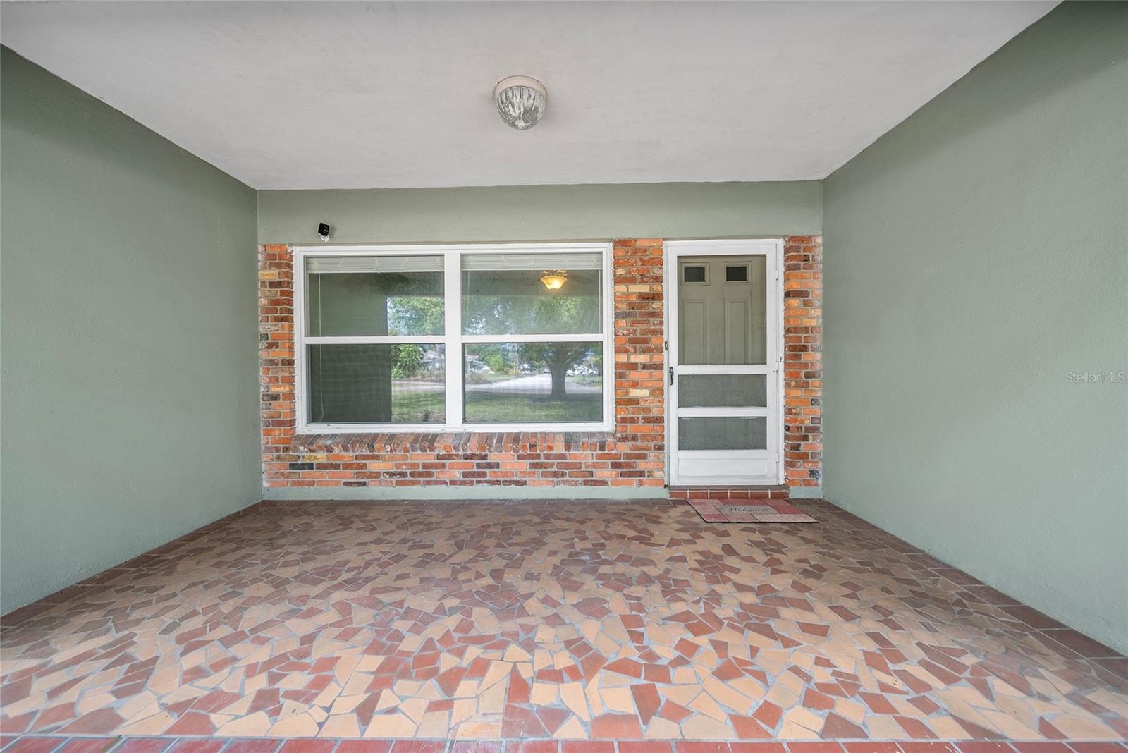 Image 3 of 38 For 806 Hercules Avenue