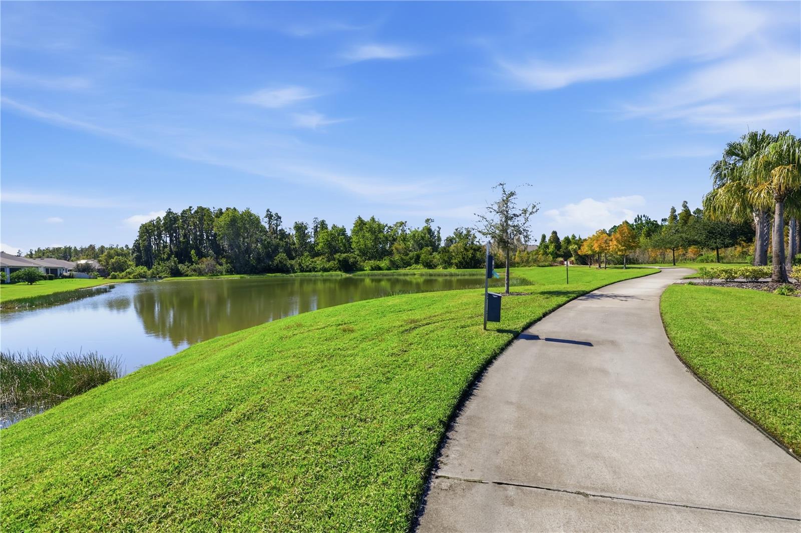 Image 35 of 38 For 1382 Crescent Hoop Way