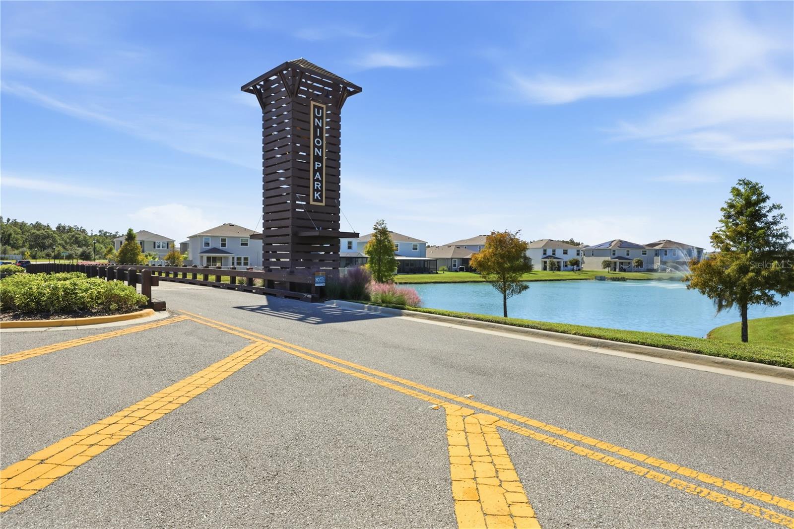 Image 37 of 38 For 1382 Crescent Hoop Way