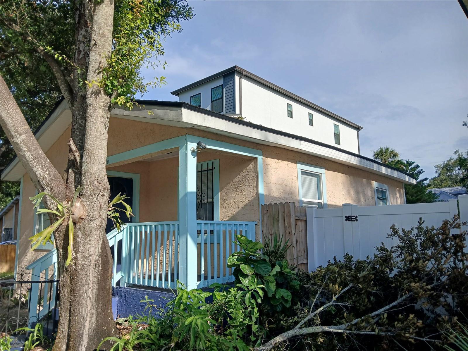 Image 3 of 67 For 1736 Cherry Street