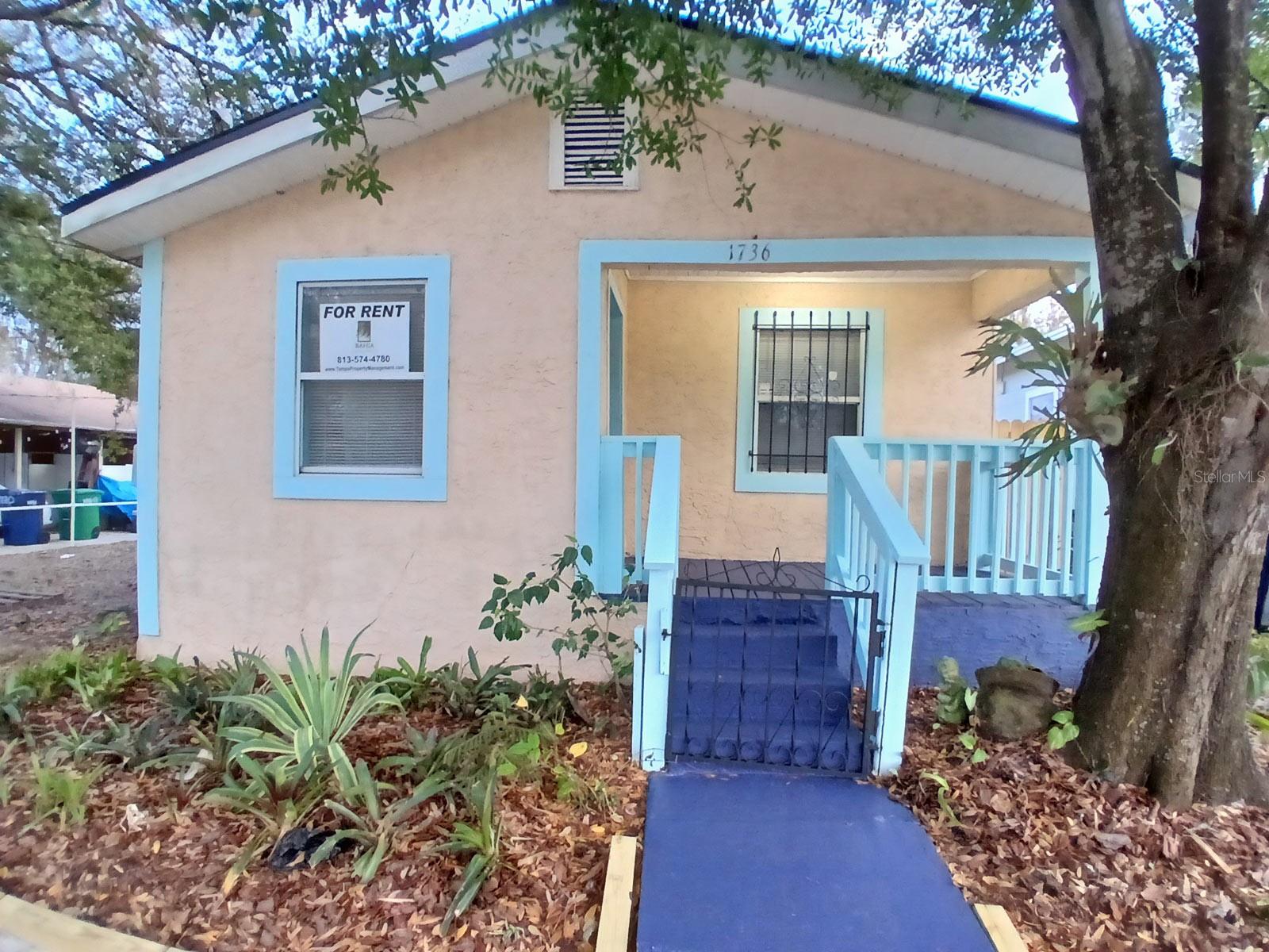 Image 4 of 67 For 1736 Cherry Street