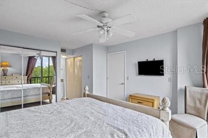 Image 22 of 39 For 900 Cove Cay Drive 2d
