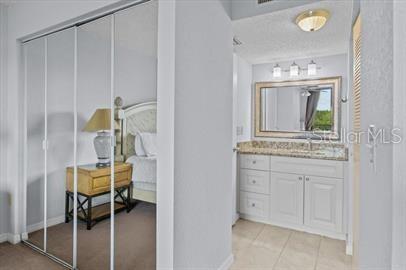 Image 23 of 39 For 900 Cove Cay Drive 2d