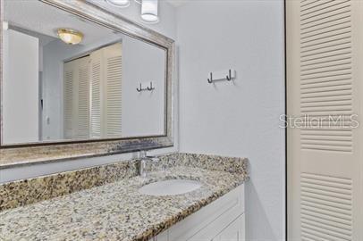 Image 24 of 39 For 900 Cove Cay Drive 2d