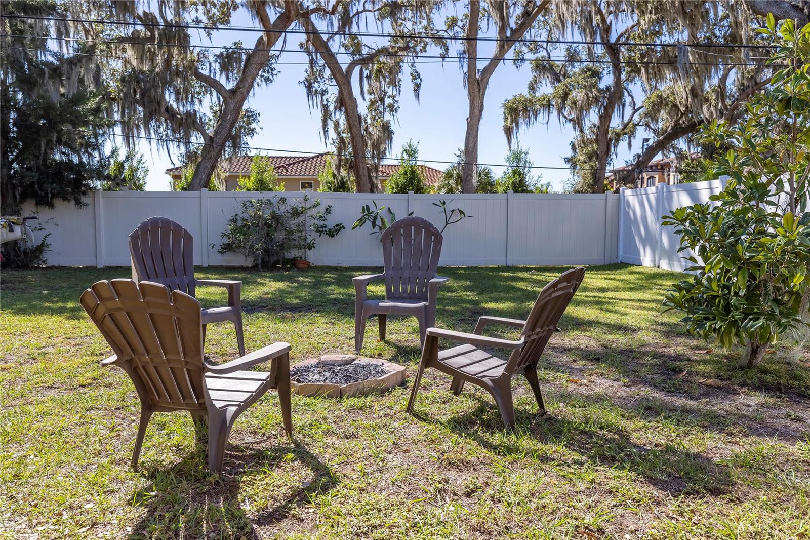 Image 16 of 21 For 10256 51st Avenue N