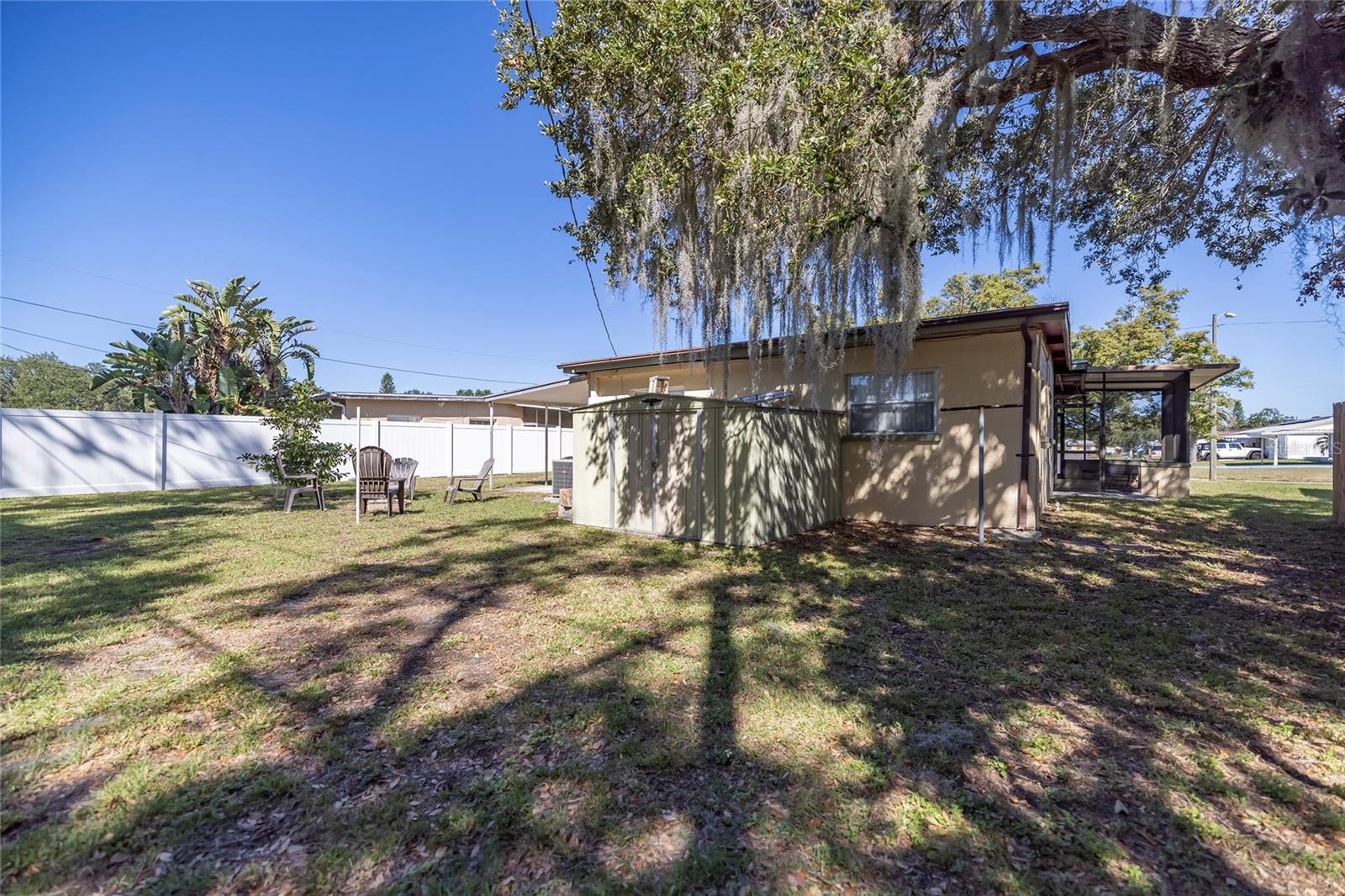 Image 18 of 21 For 10256 51st Avenue N
