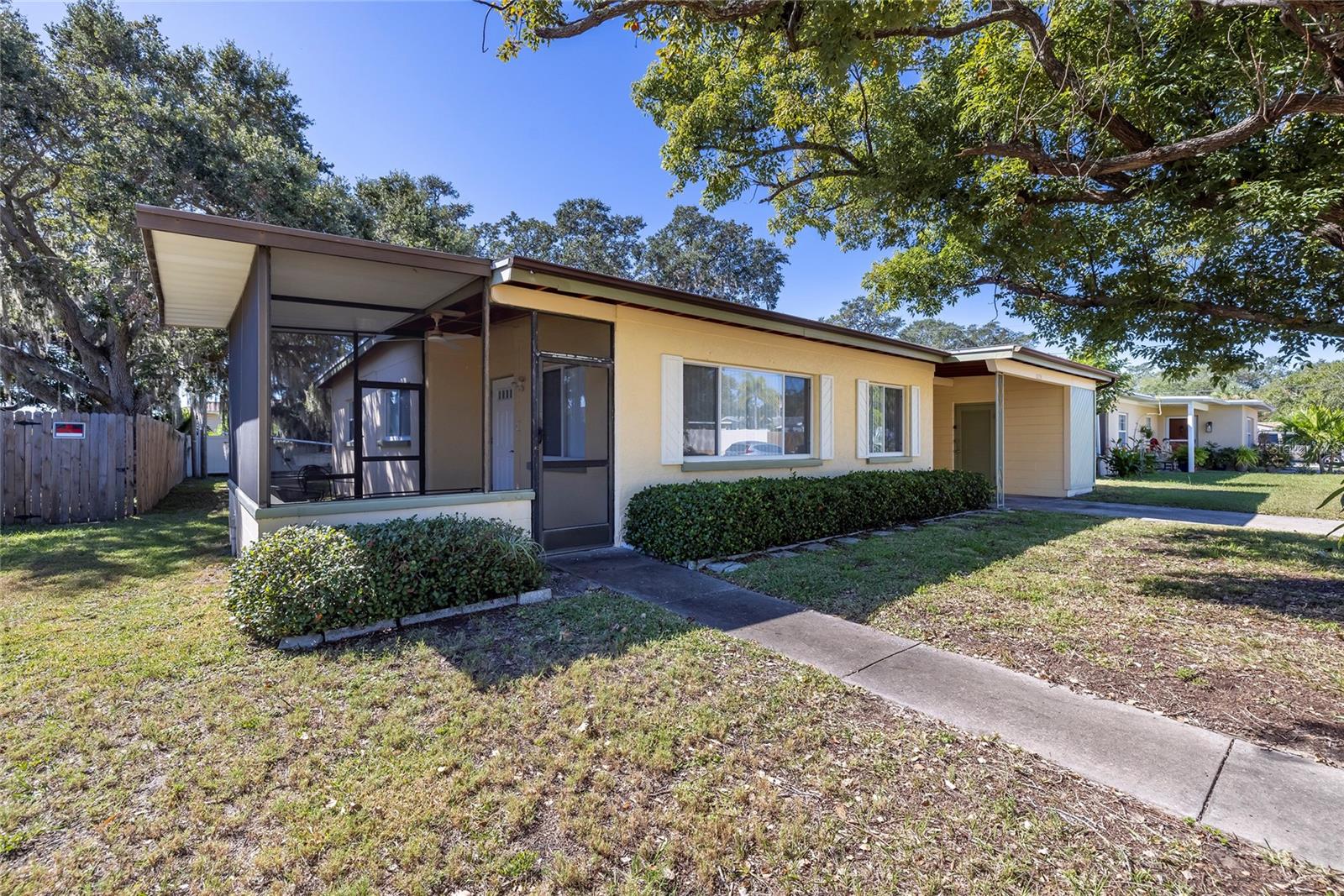 Image 5 of 21 For 10256 51st Avenue N