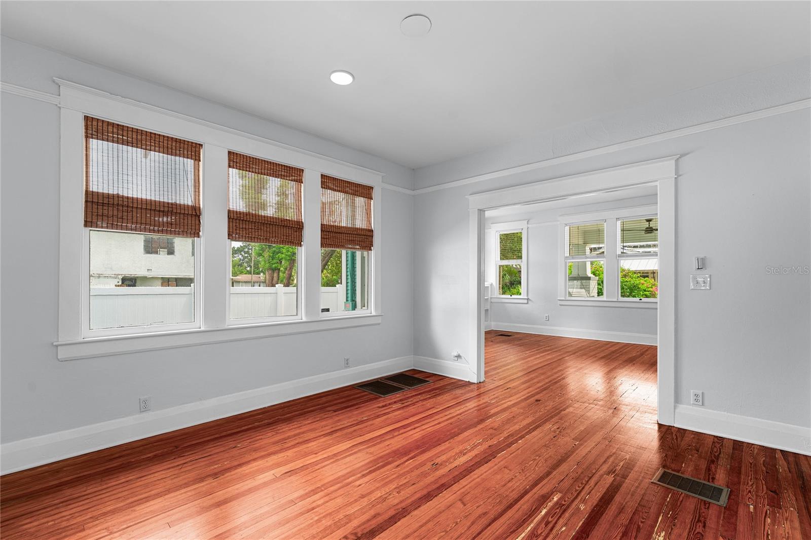 Image 11 of 35 For 2908 Central Avenue