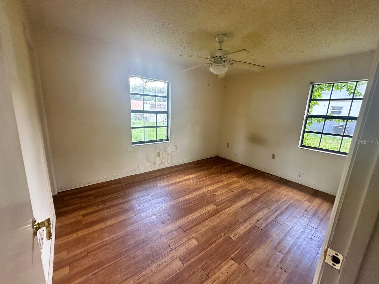 Image 11 of 21 For 12155 96th Terrace