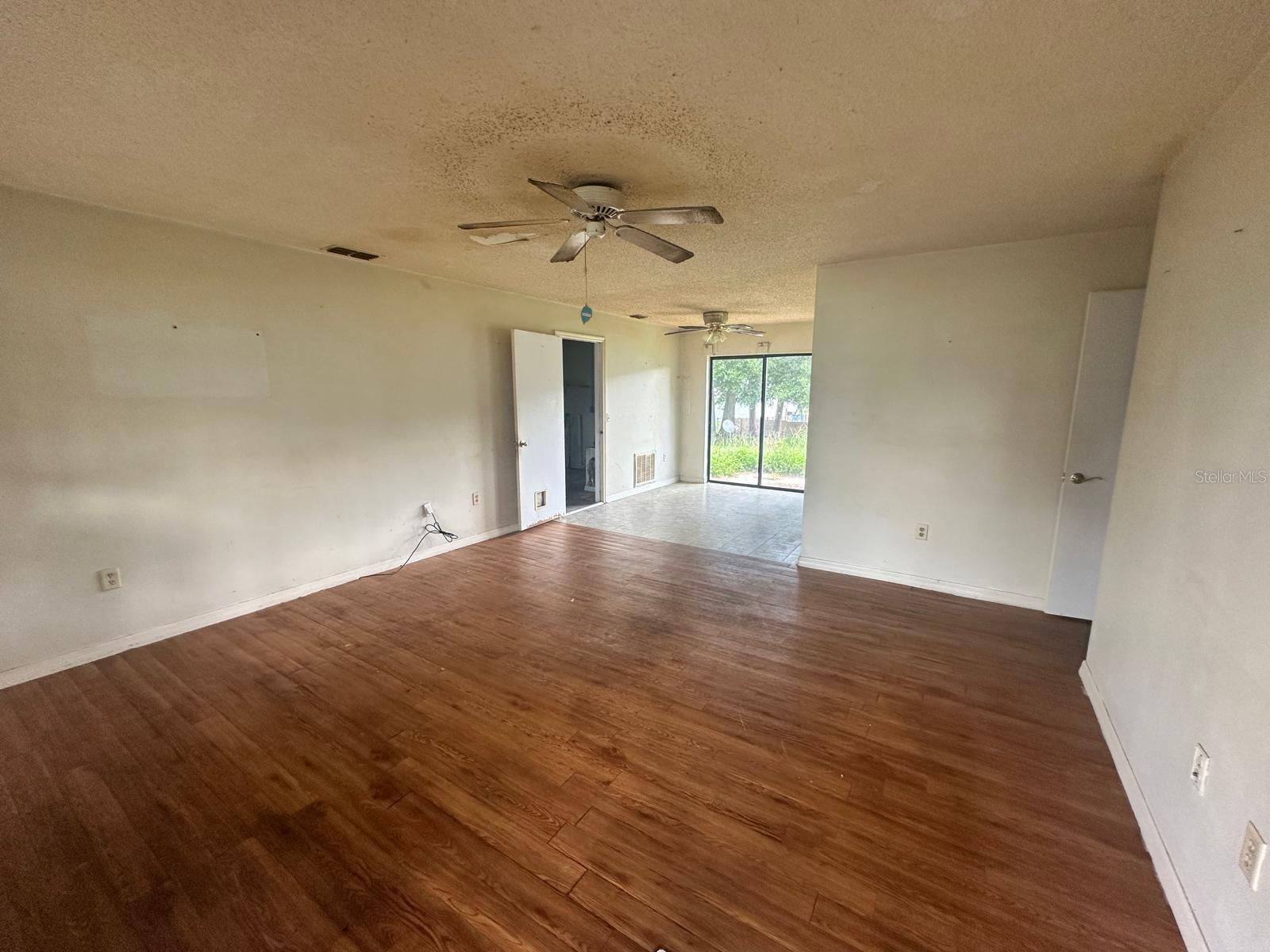 Image 5 of 21 For 12155 96th Terrace