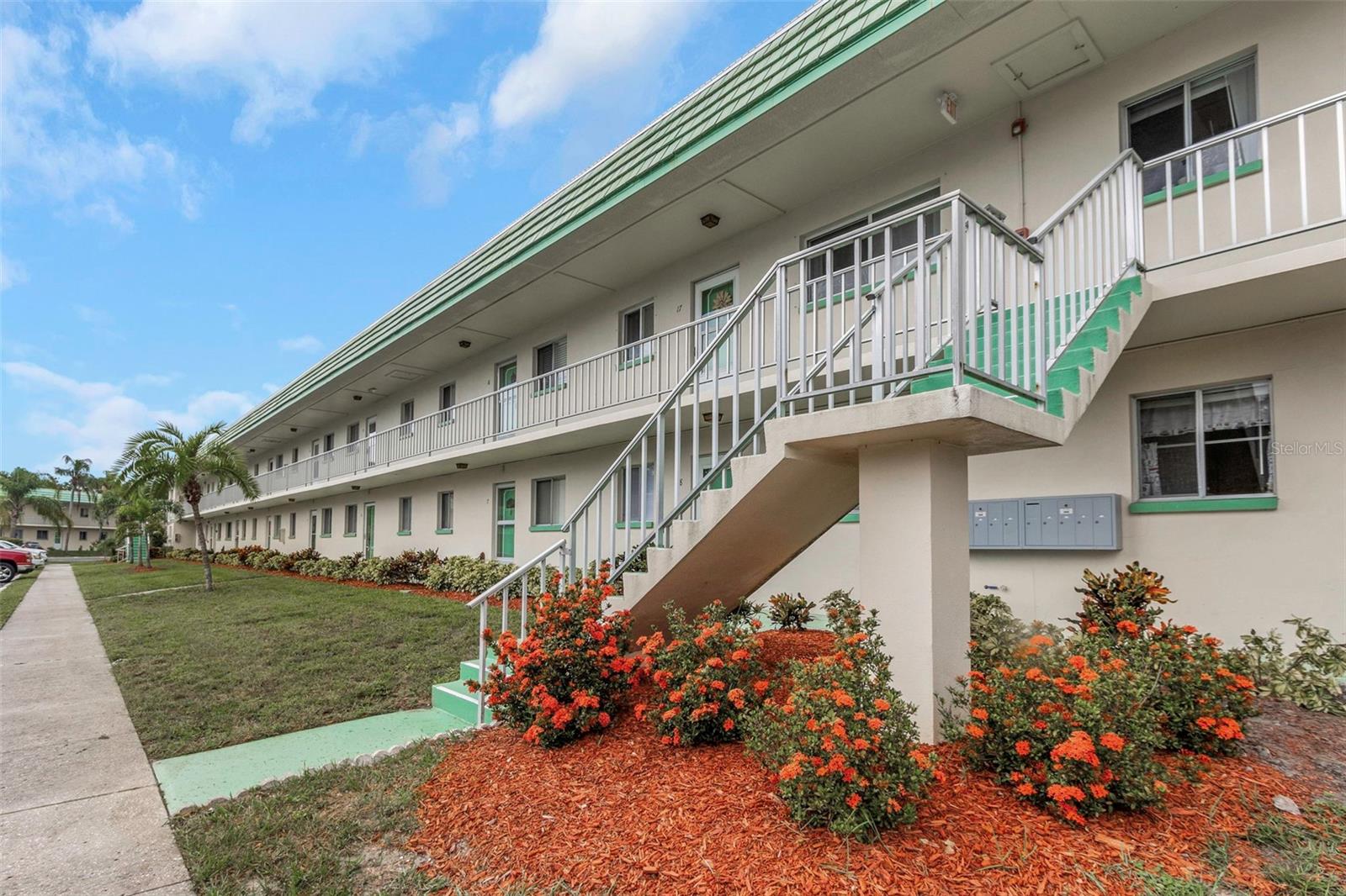 Details for 2001 Greenbriar Boulevard 17, CLEARWATER, FL 33763